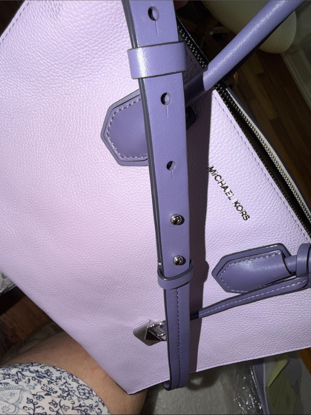 Michael Kors EUC lavender/cream structured crossbody 12X10 tote bag - Picture 13 of 13